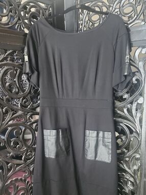Vince Camuto LBD Leather Details Size 8